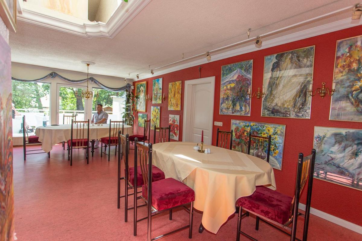 Hotel Im Schwedischen Hof Binz Buitenkant foto